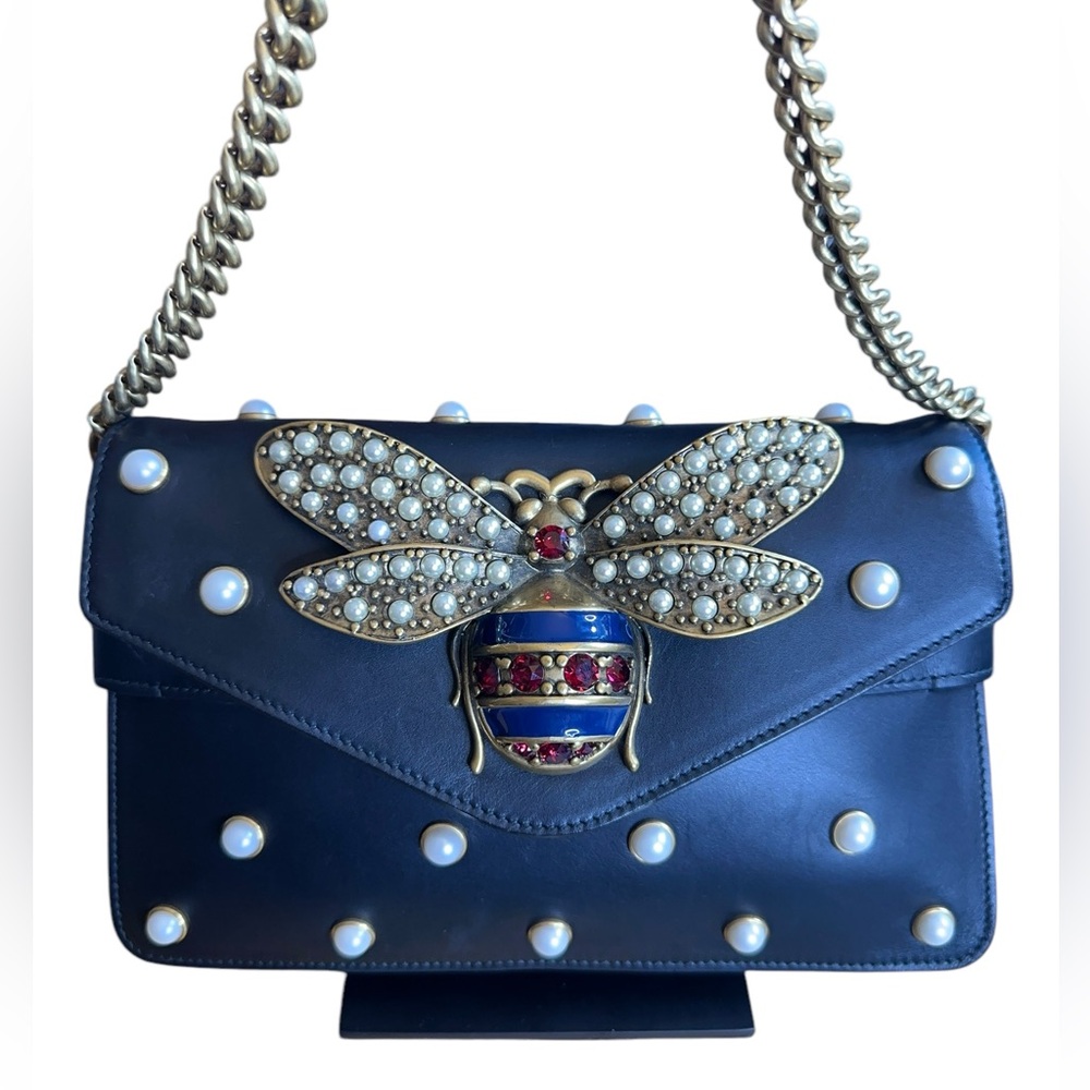 261-24 Preloved Gucci Broadway Pearly Bee Two Way Bag with Wallet